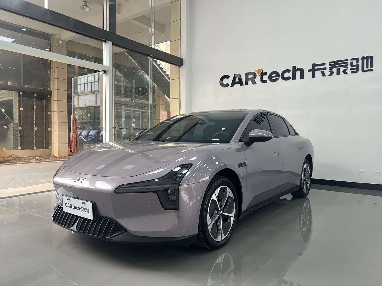 Xpeng MONA M03 2025 immagine di auto 