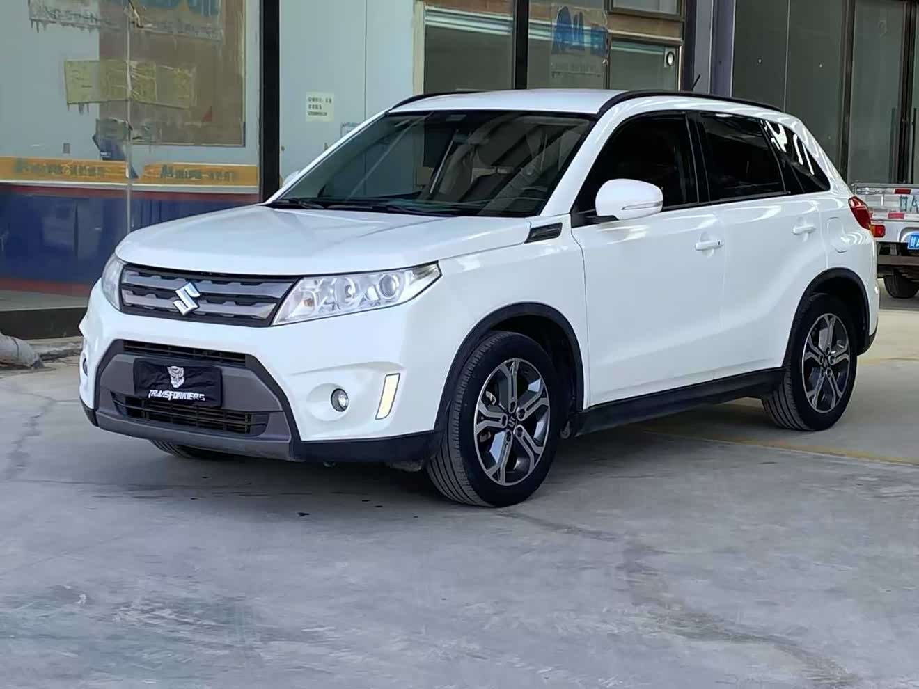 Suzuki Vitara 2017 car image 