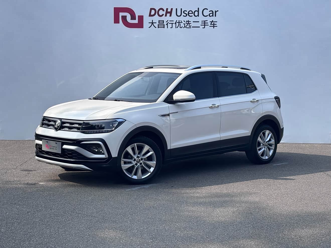 Volkswagen T-Cross 2020 car image 