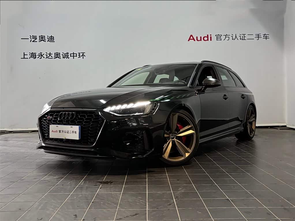 Audi RS 4 2023 car image 