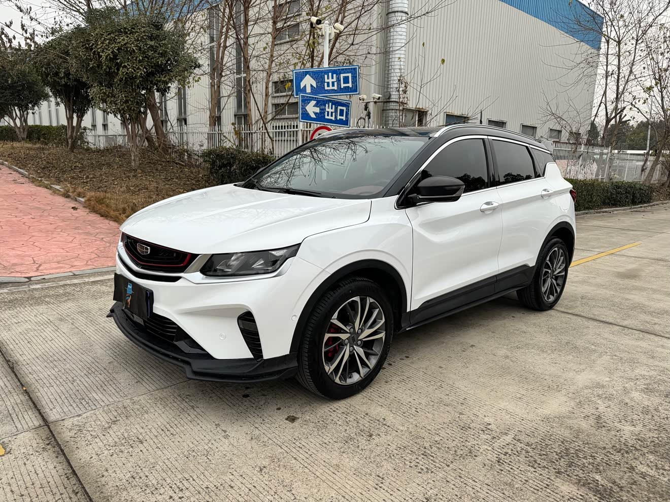GEELY Coolray 2019 GEELY Coolray 2019 car image