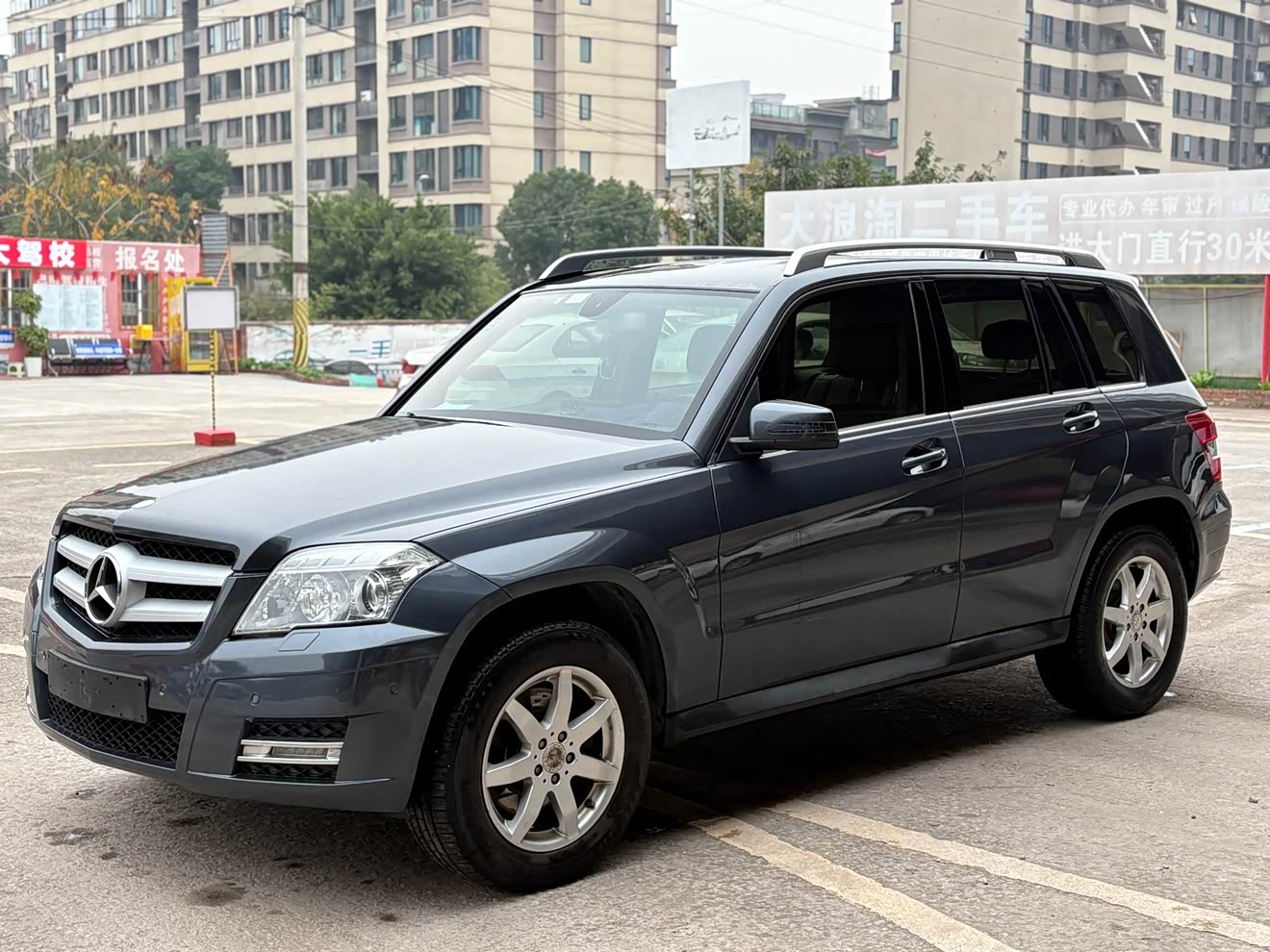 Mercedes-Benz GLK Class (Imported) 2010 Mercedes-Benz GLK Class (Imported) 2010 car image