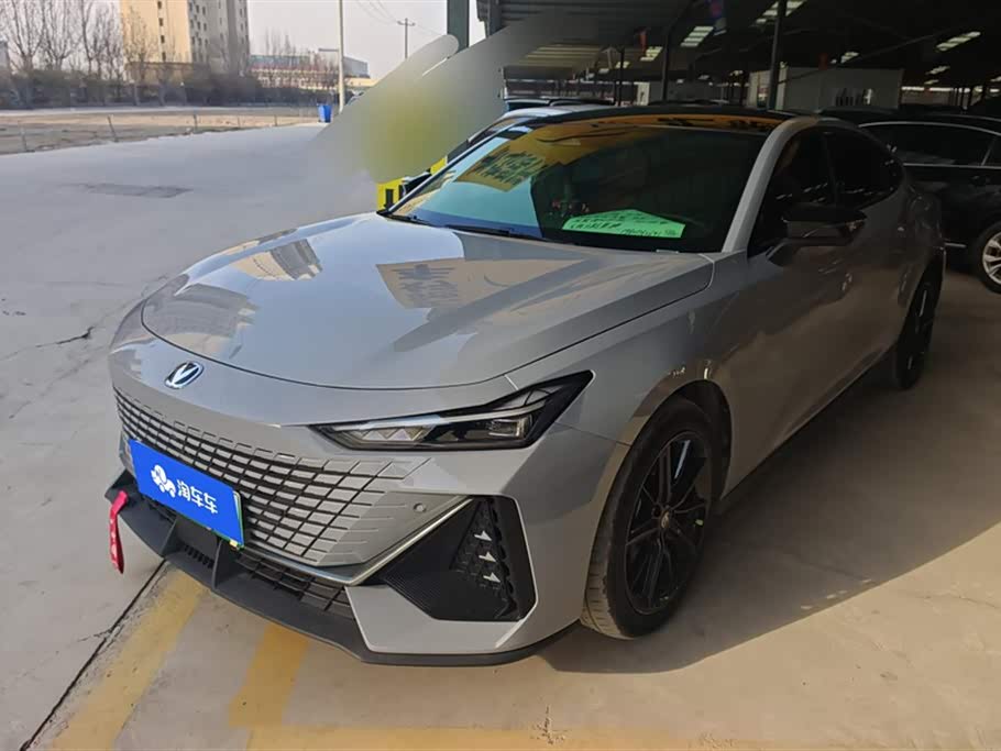 Changan UNI-V iDD 2023 car image 