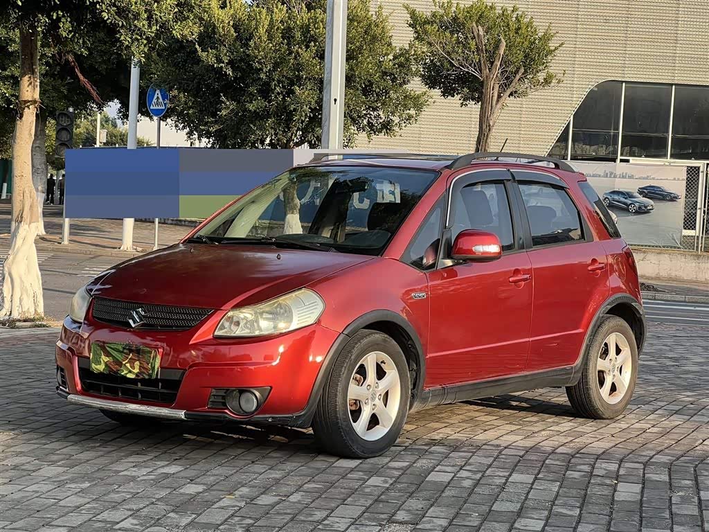 Suzuki SX4 2010 汽车图片 