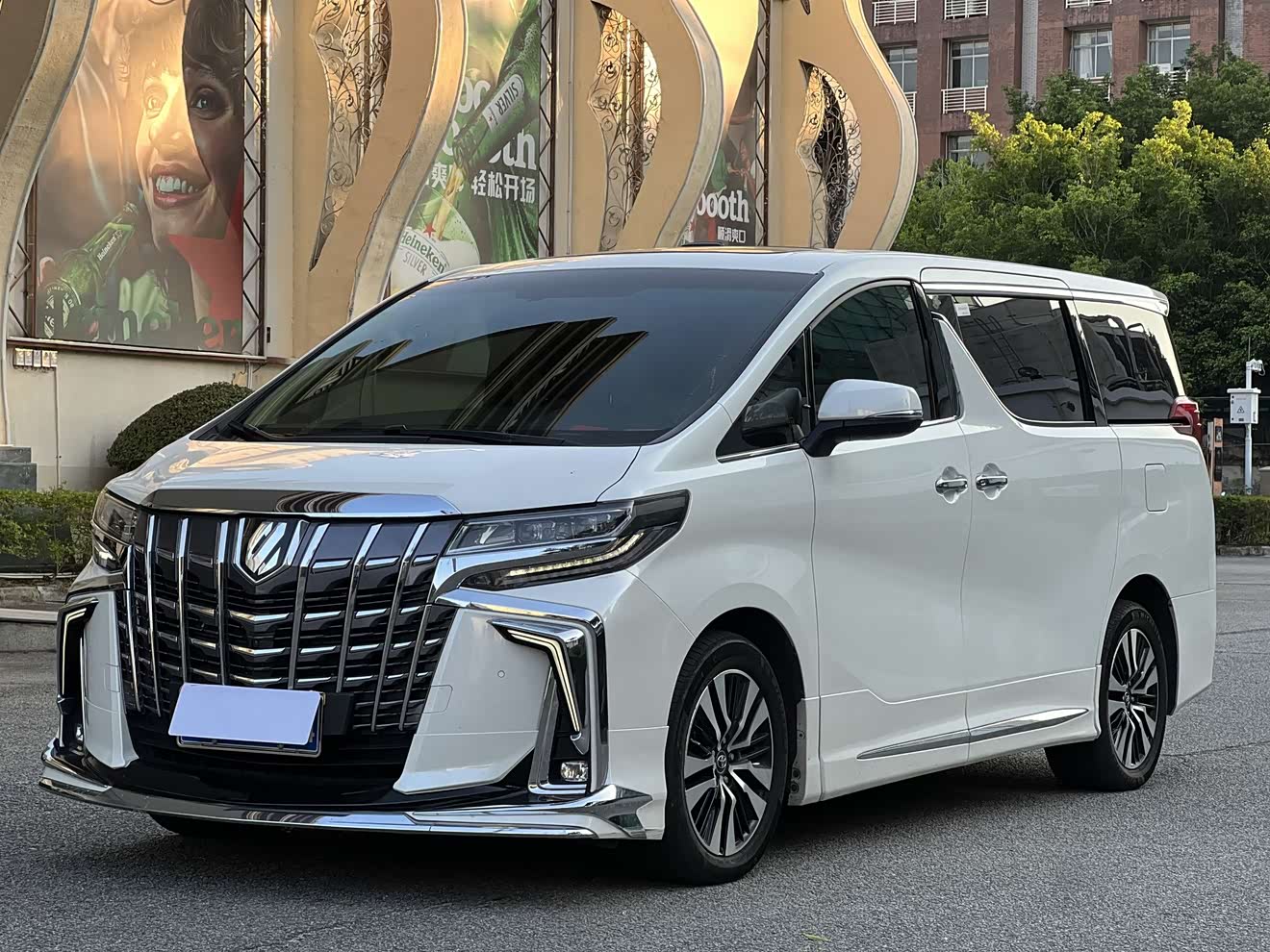 Toyota Alphard 2018 汽车图片 