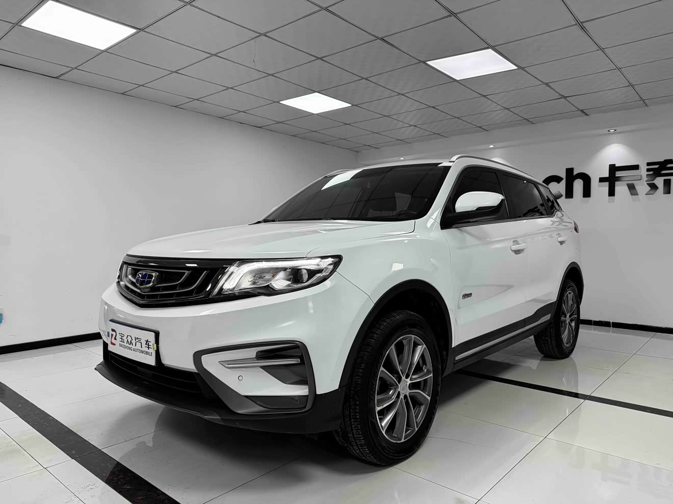 GEELY Boyue 2019 GEELY Boyue 2019 immagine di auto