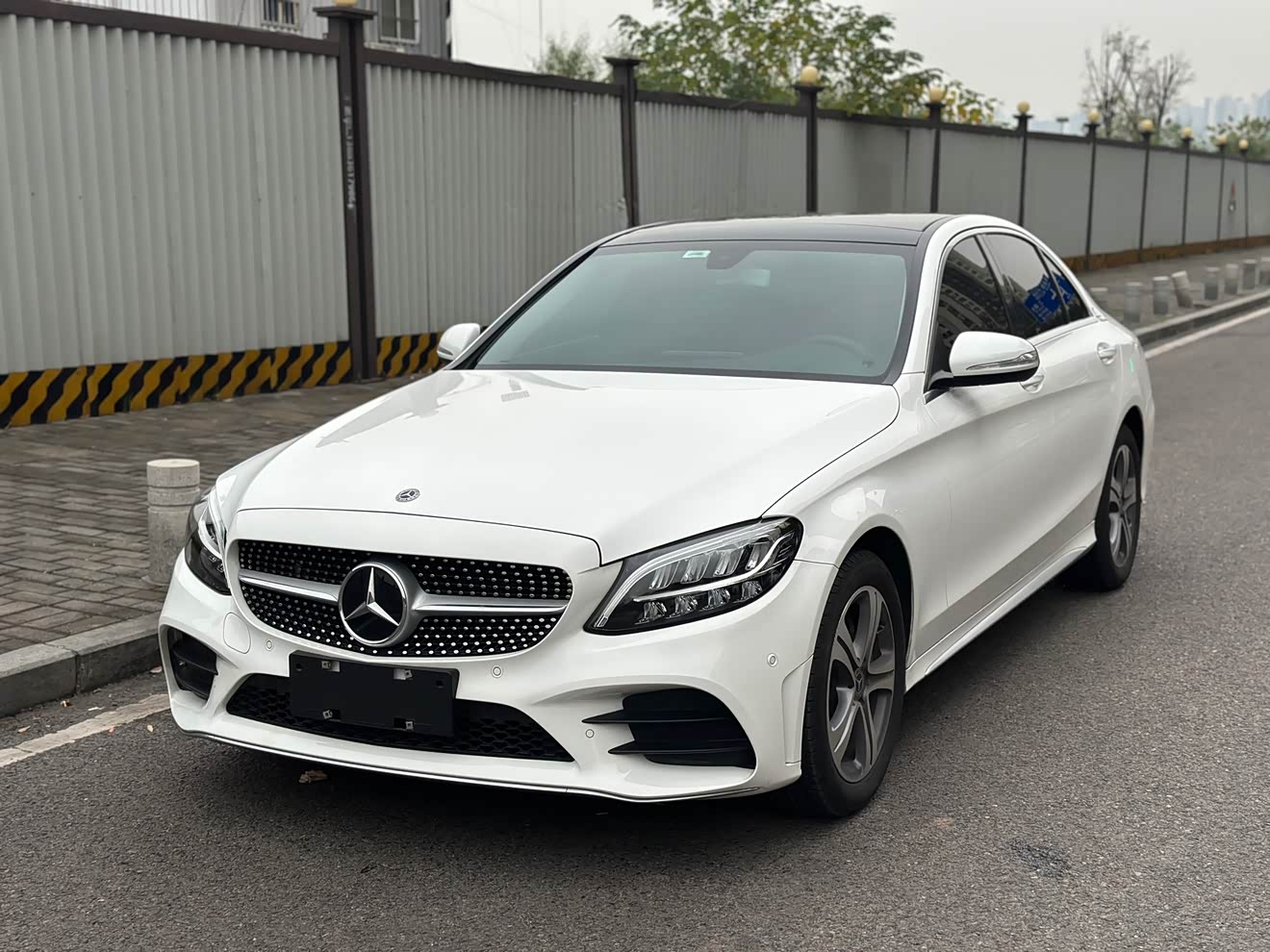 Mercedes-Benz C Class 2020 car image 