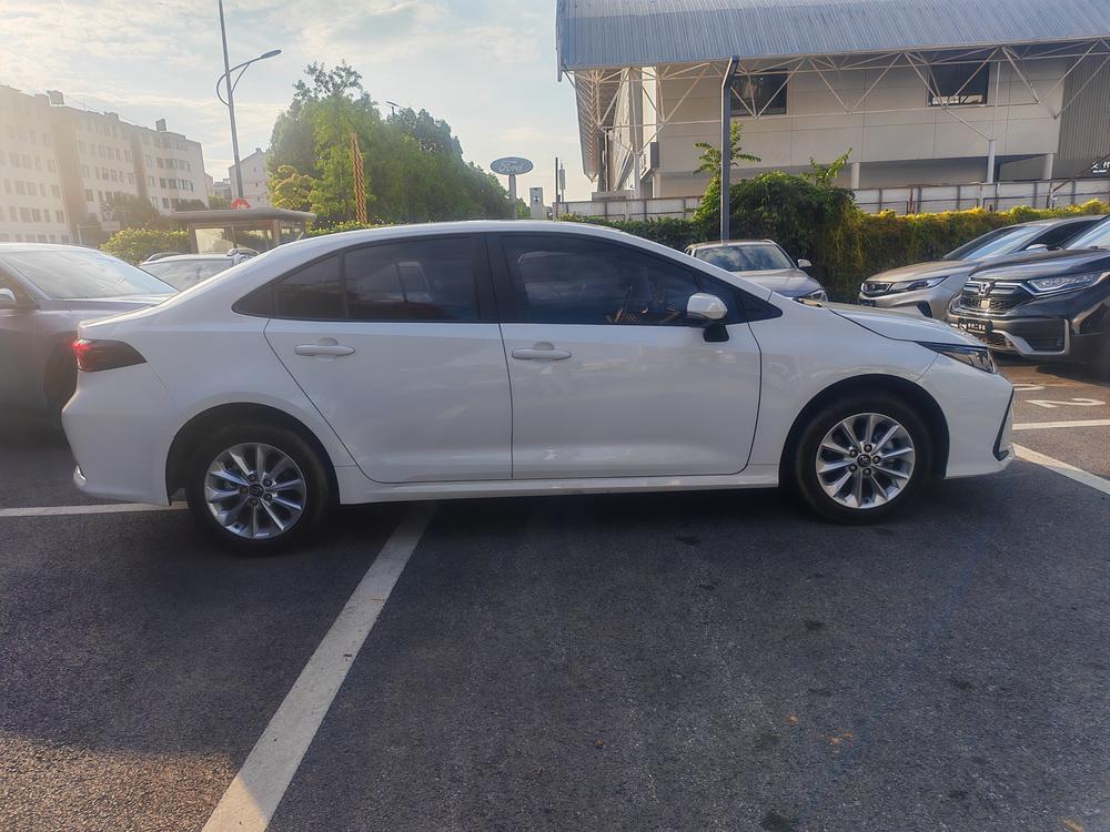 Toyota Corolla 2023 car image #8