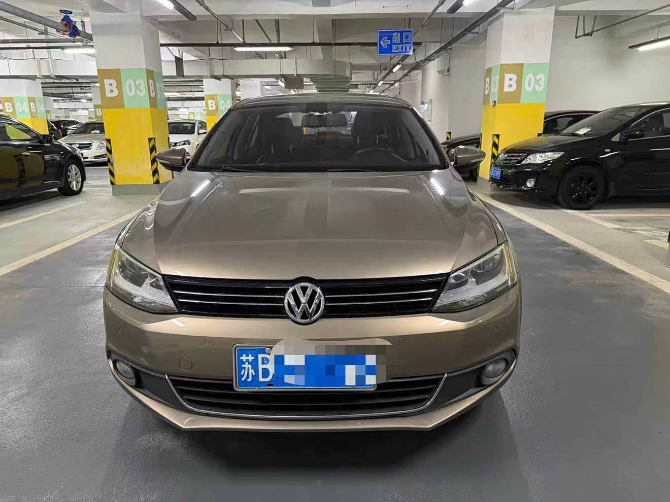 Volkswagen Sagitar 2015 immagine di auto 