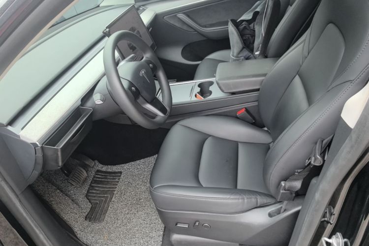 Tesla Model Y 2023 #15 Tesla Model Y 2023 car image #15