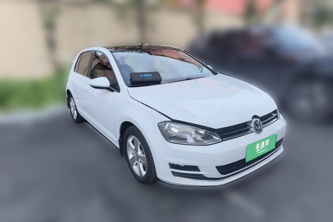 Volkswagen Golf 2014 car image #2