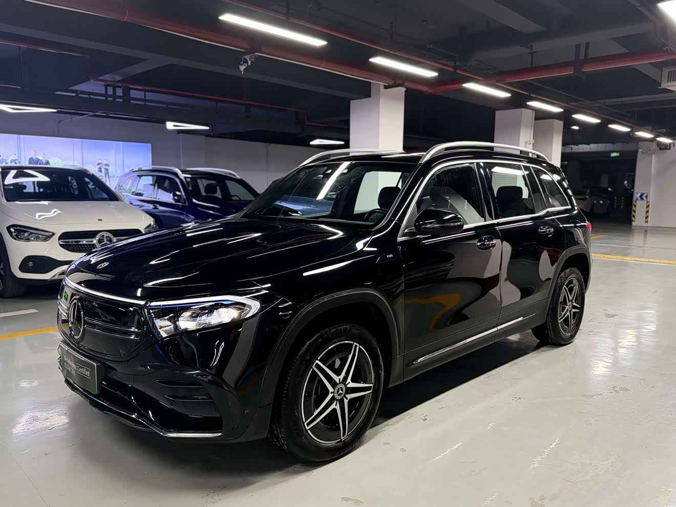 Mercedes-Benz 2022 car image 