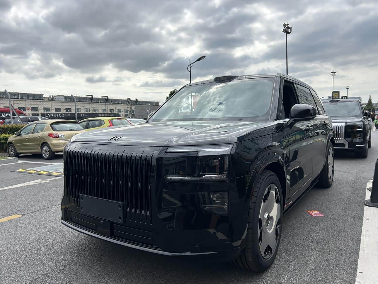 Zeekr 9X 2025 汽车图片 