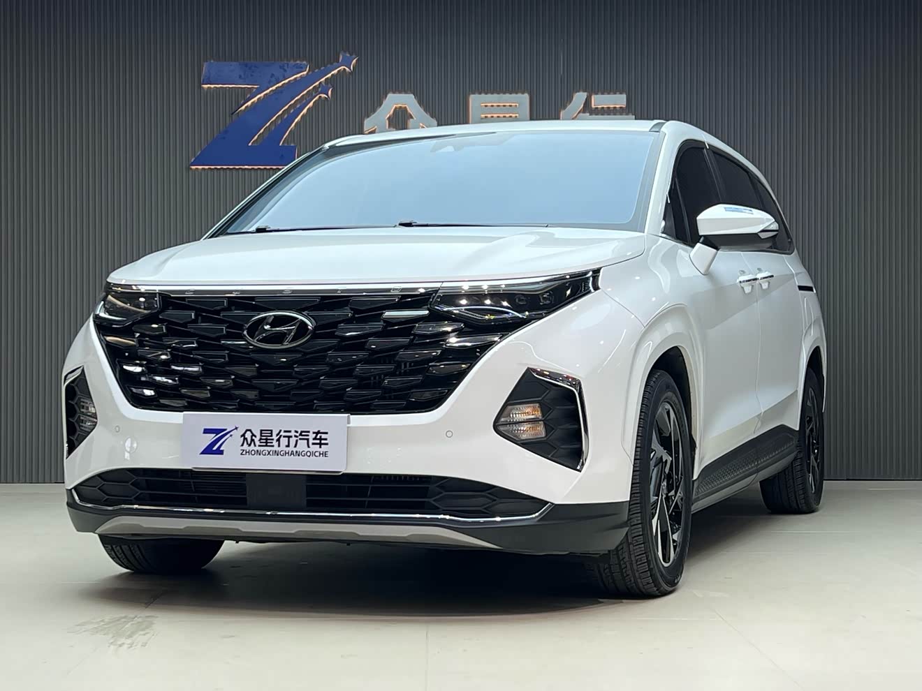 Hyundai Custo 2022 car image 