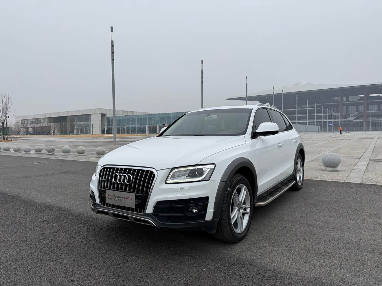 Audi Q5 2018 car image 