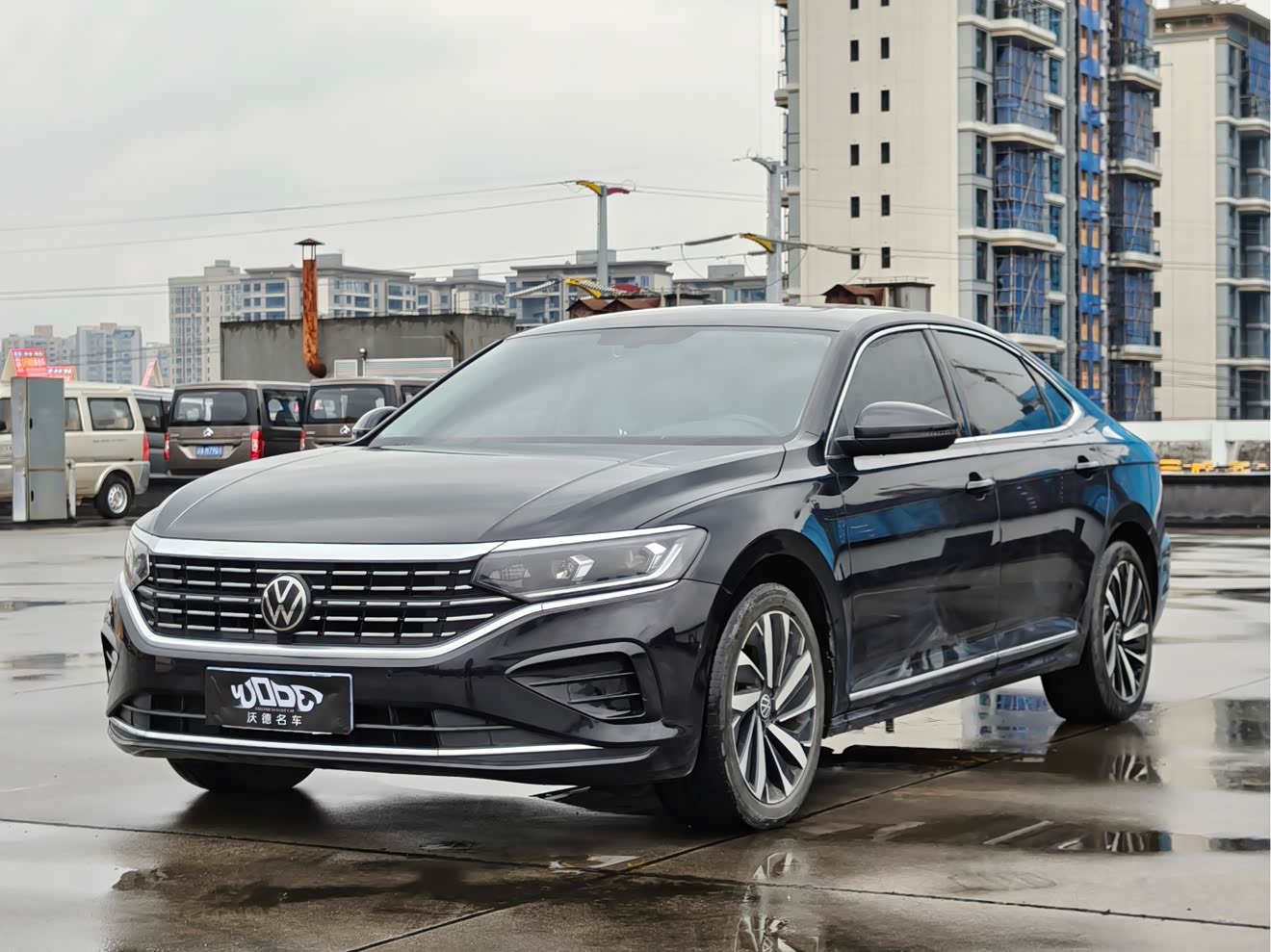 Volkswagen Passat 2023 car image 
