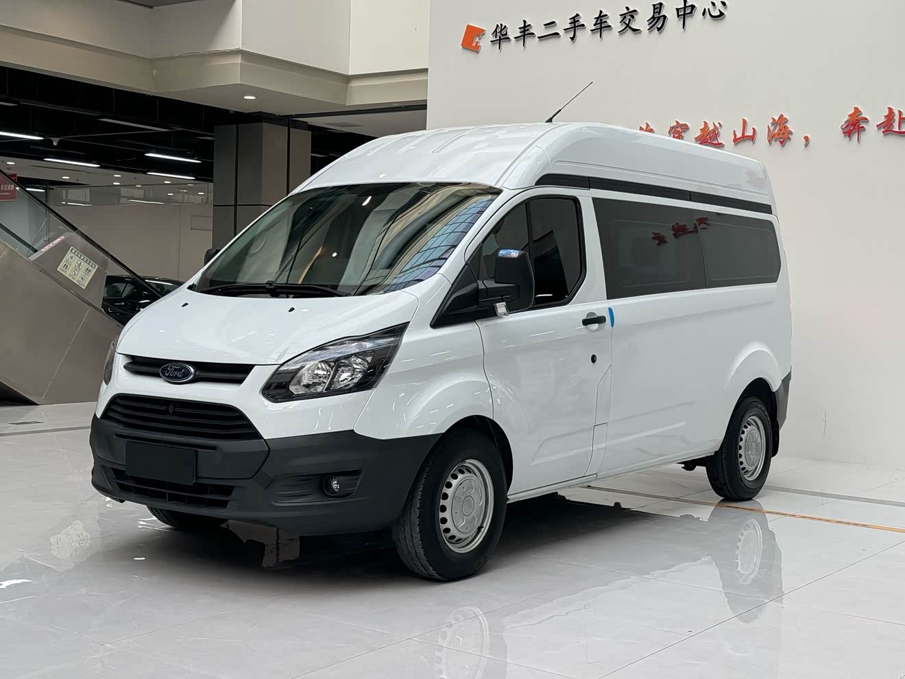 Ford Transit 2022 car image 