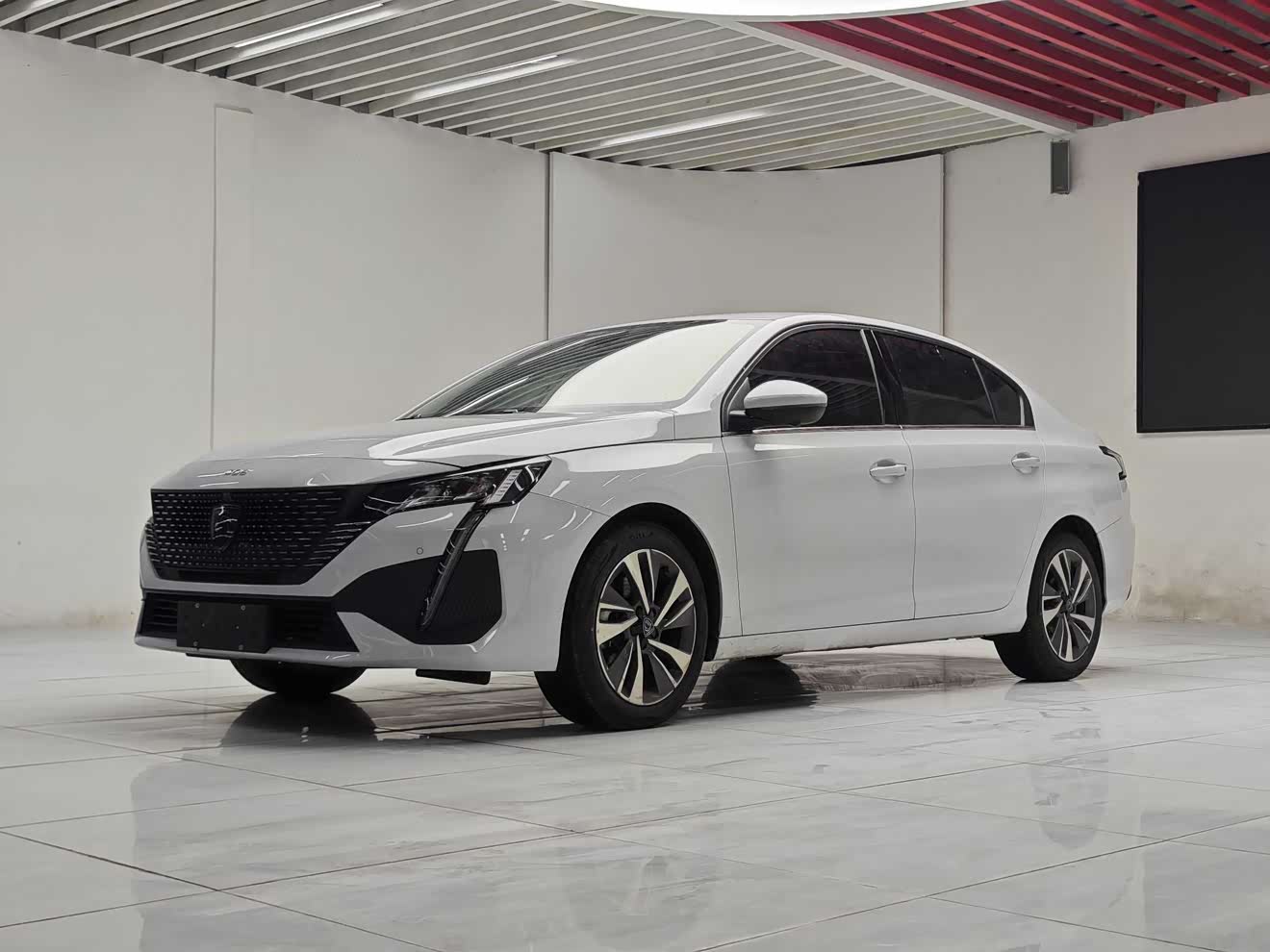 Peugeot 408 2024 car image 