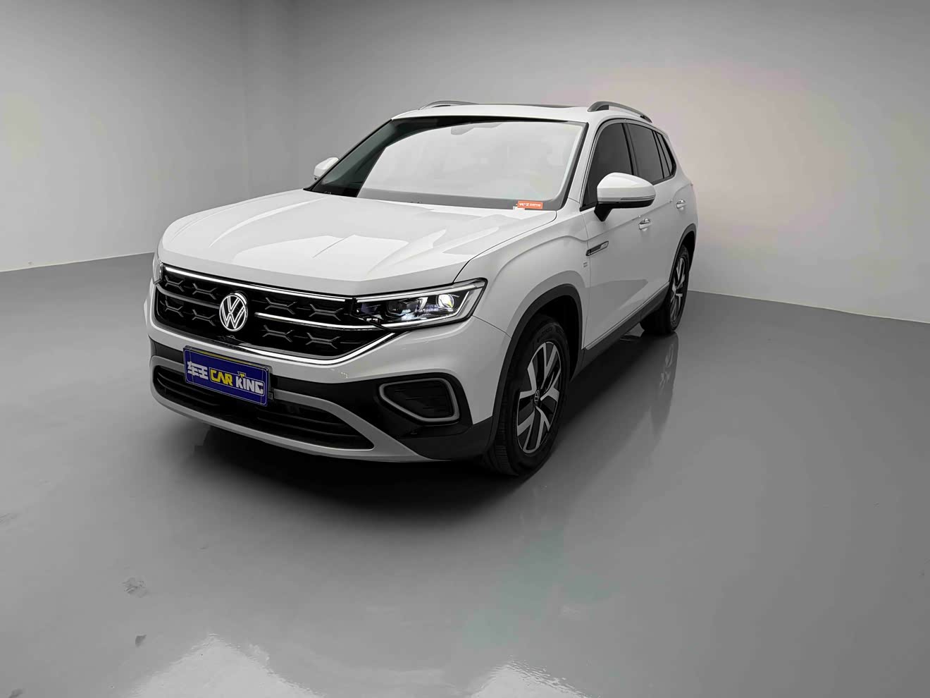 Volkswagen Tayron 2024 immagine di auto 