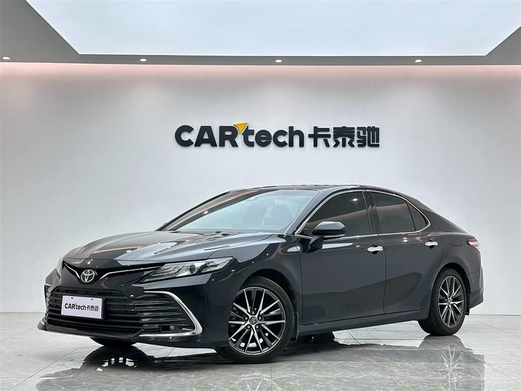Toyota Camry 2021 汽车图片 