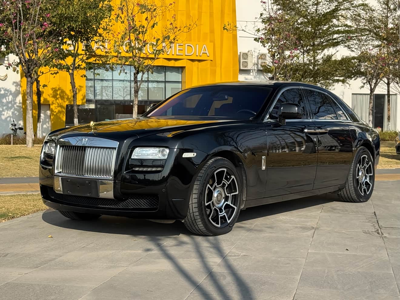 Rolls-Royce Ghost 2013 汽车图片 