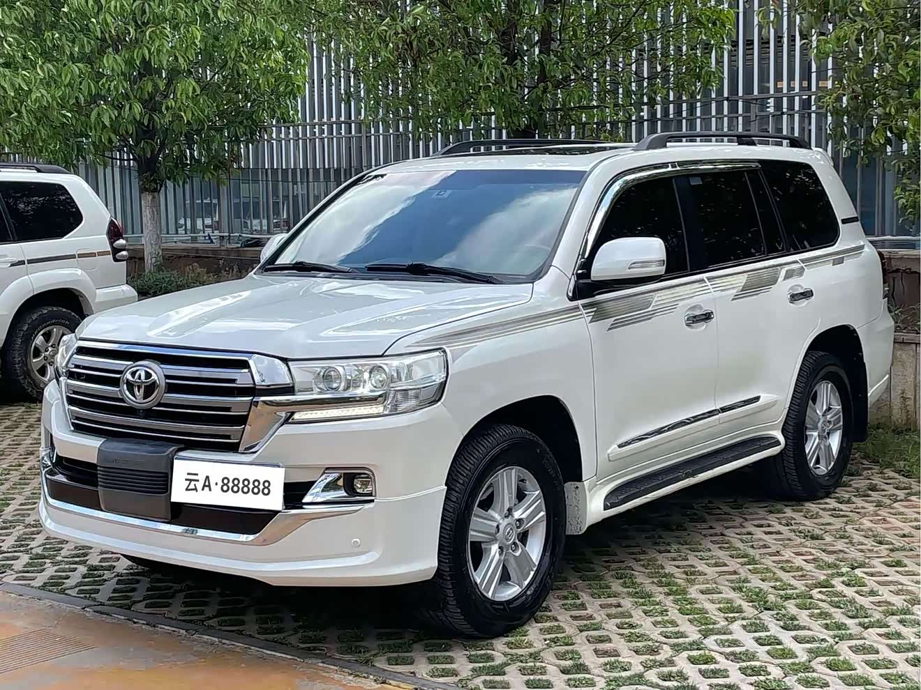 Toyota 2014 car image 