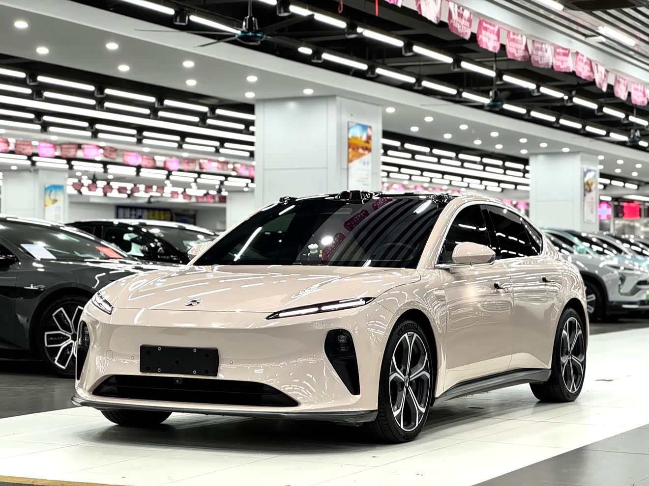 NIO ET5 2023 汽车图片 