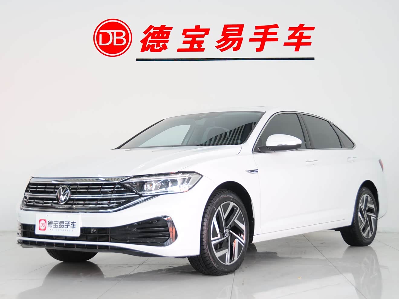 Volkswagen Sagitar 2023 immagine di auto 