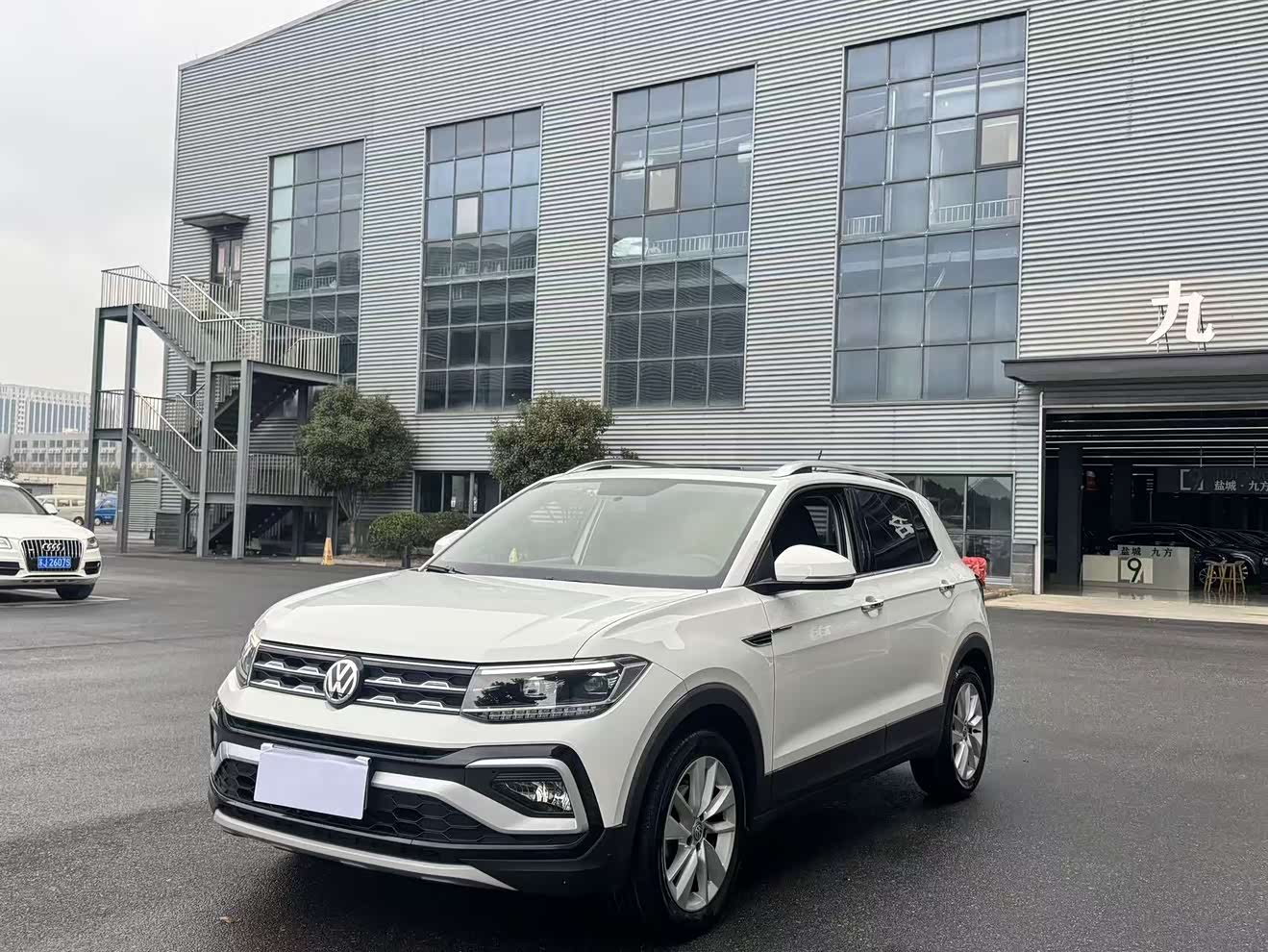 Volkswagen T-Cross 2020 Volkswagen T-Cross 2020 car image