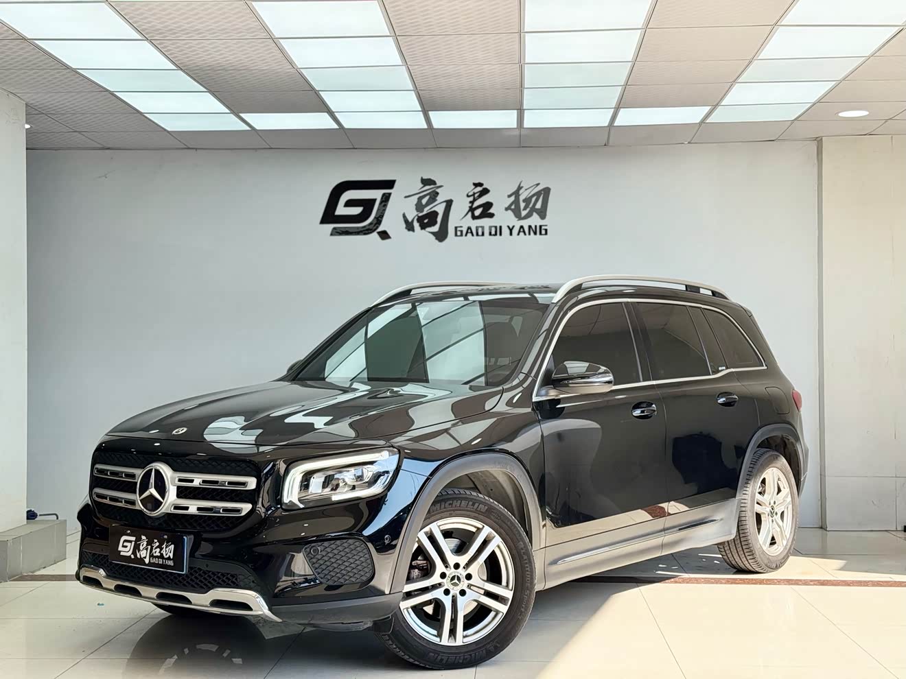Mercedes-Benz GLB Class 2022 car image 