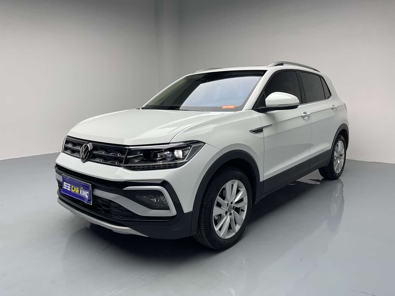 Volkswagen T-Cross 2024 car image 