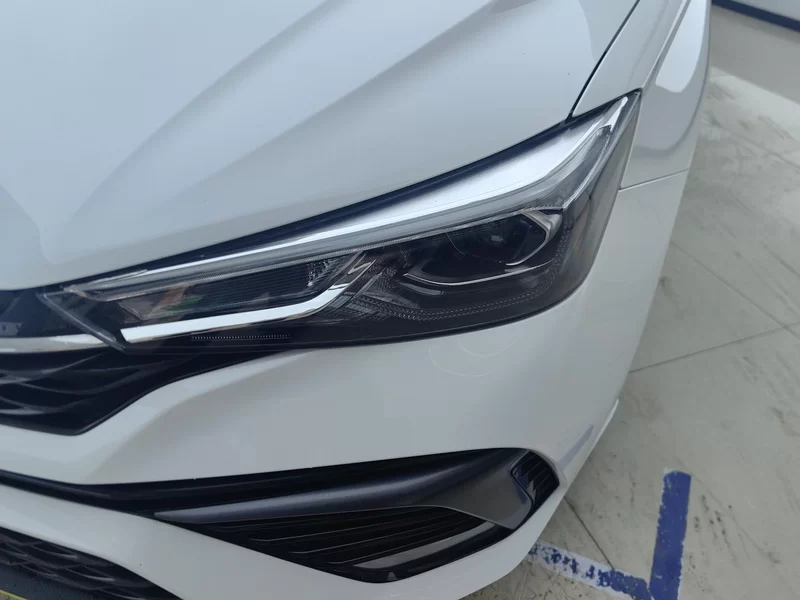 Roewe i5 2023 #4 Roewe i5 2023 imagen de coche #4
