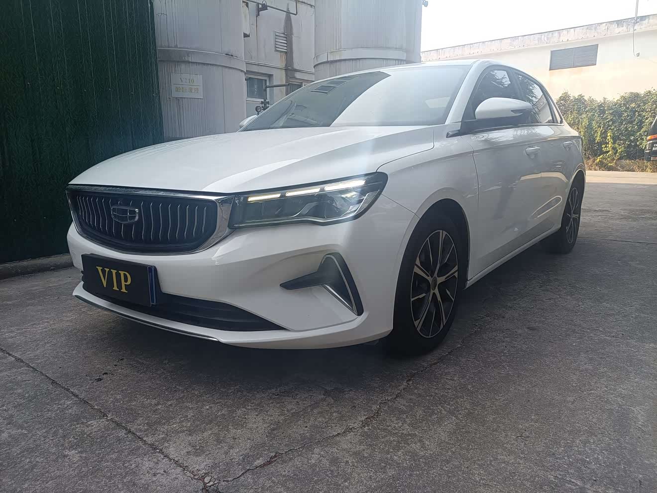 GEELY 2021 car image 