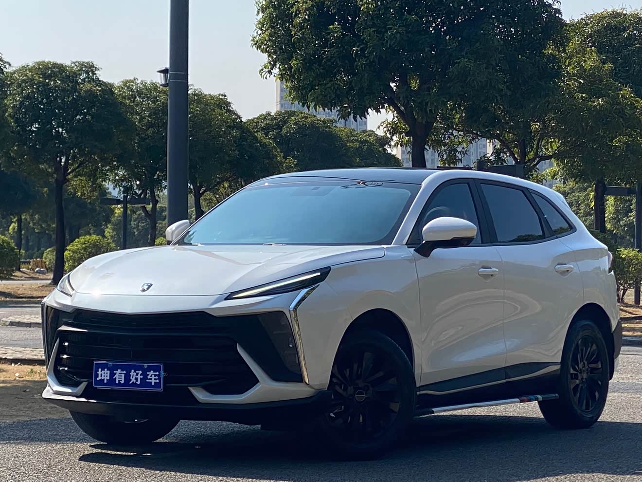 Forthing T5 EVO 2023 Forthing T5 EVO 2023 car image