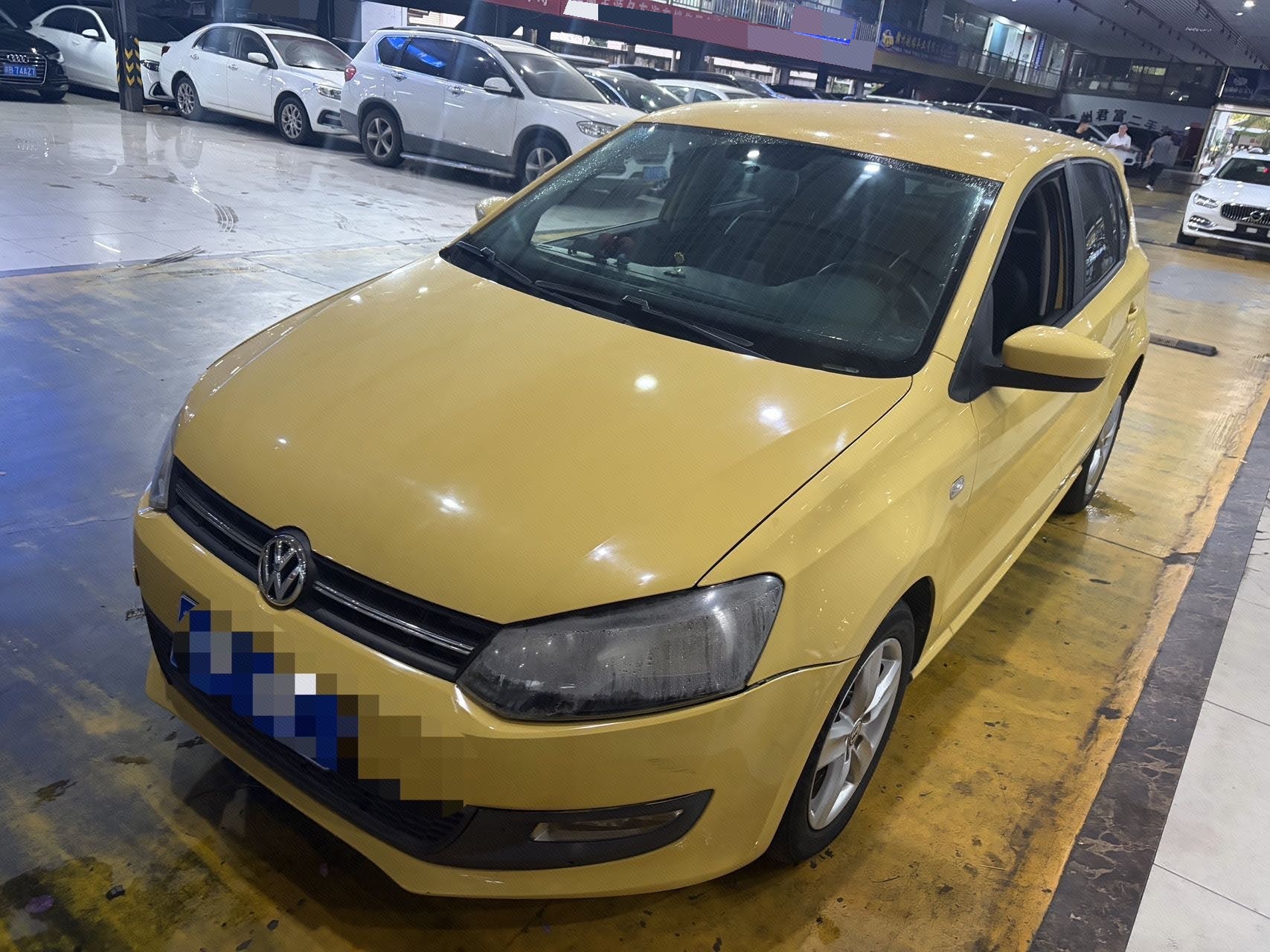 Volkswagen Polo 2012 car image 
