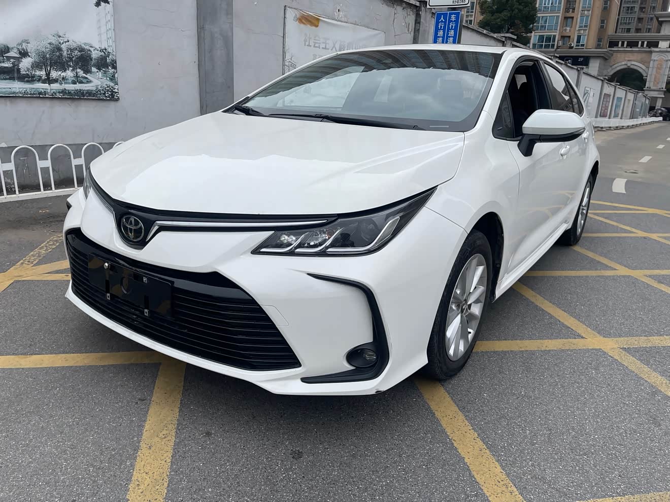 Toyota Corolla 2023 car image 