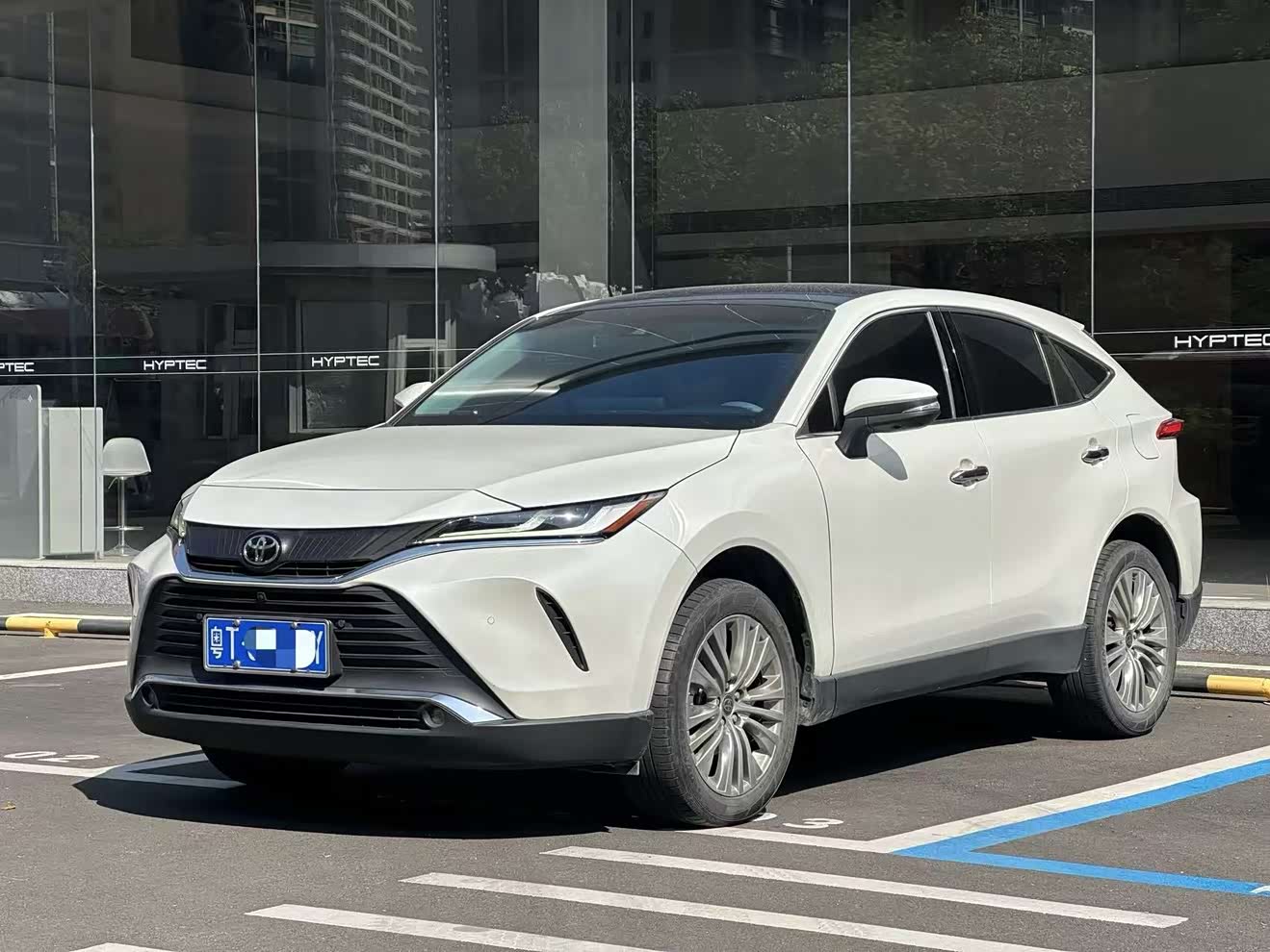 Toyota Harrier 2021 汽车图片 