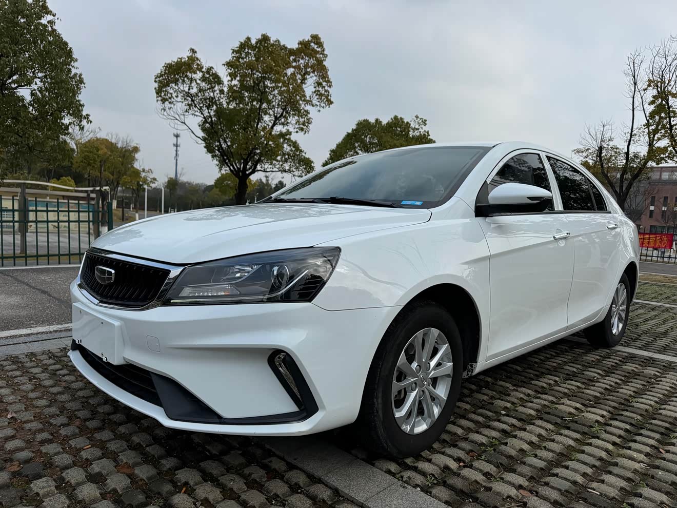 GEELY Emgrand 2022 GEELY Emgrand 2022 car image