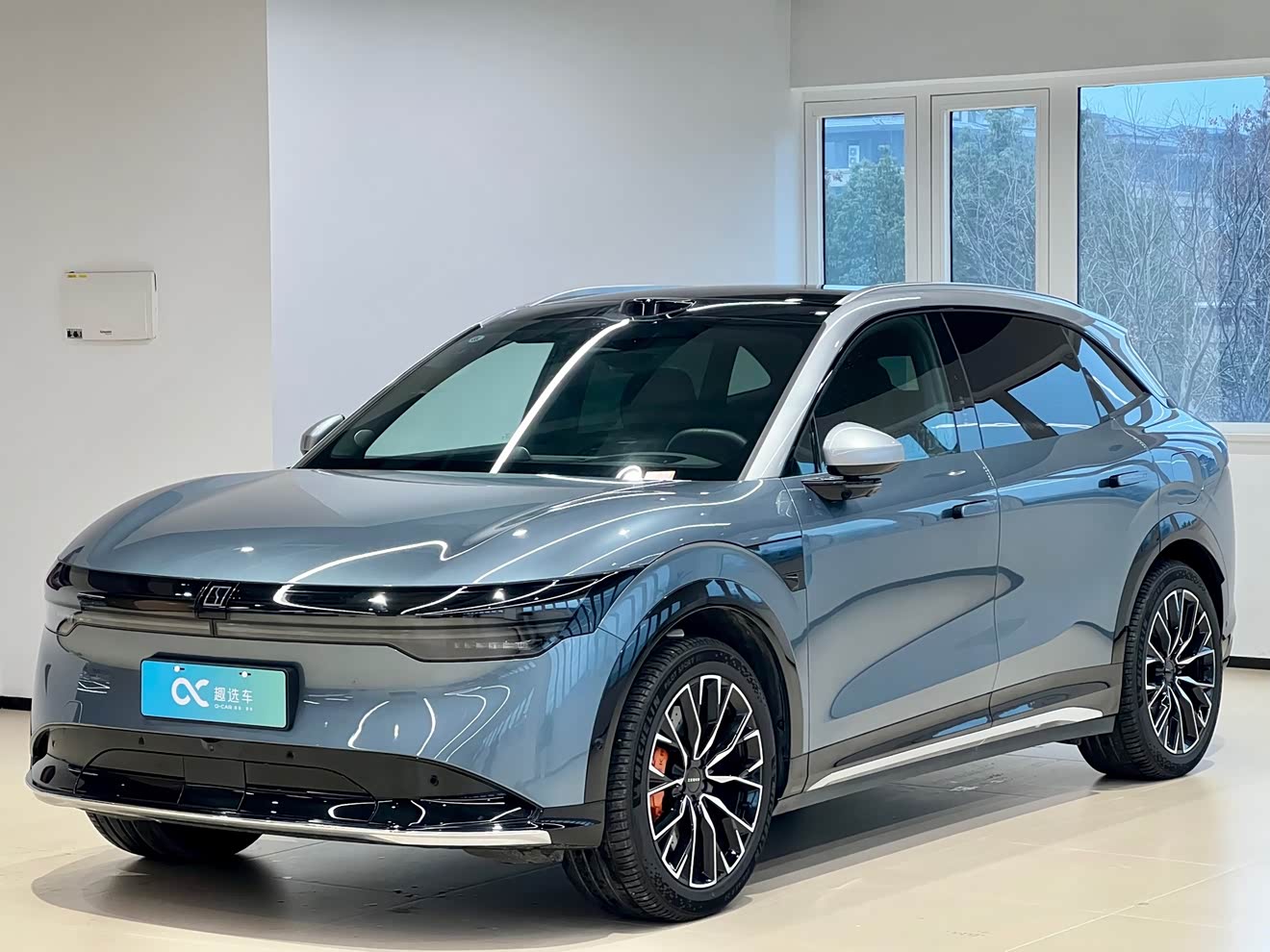 Zeekr 7X 2024 car image 