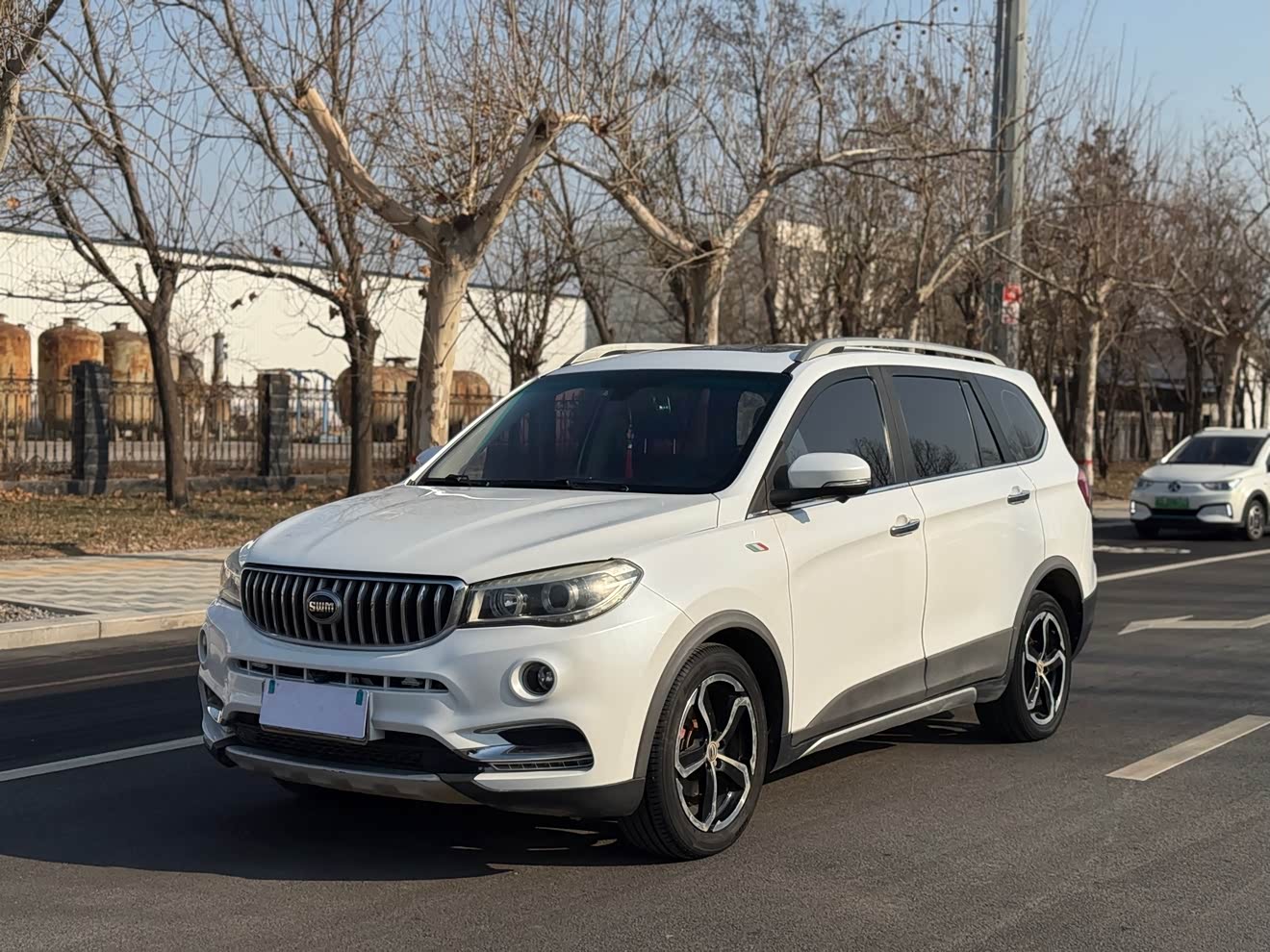 SWM X7 2019 SWM X7 2019 صورة سيارة