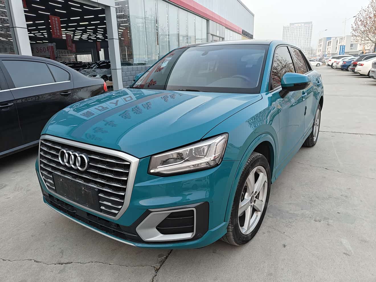 Audi Q2L 2021 汽车图片 