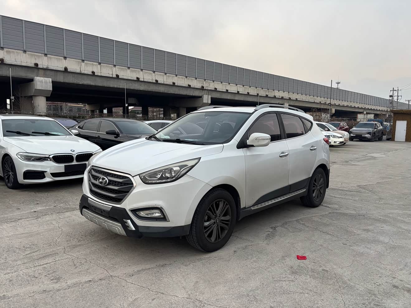 Hyundai ix35 2015 car image 