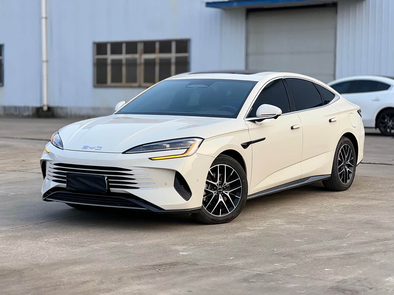 BYD Seal 07 DM-i 2025 imagem de carro 