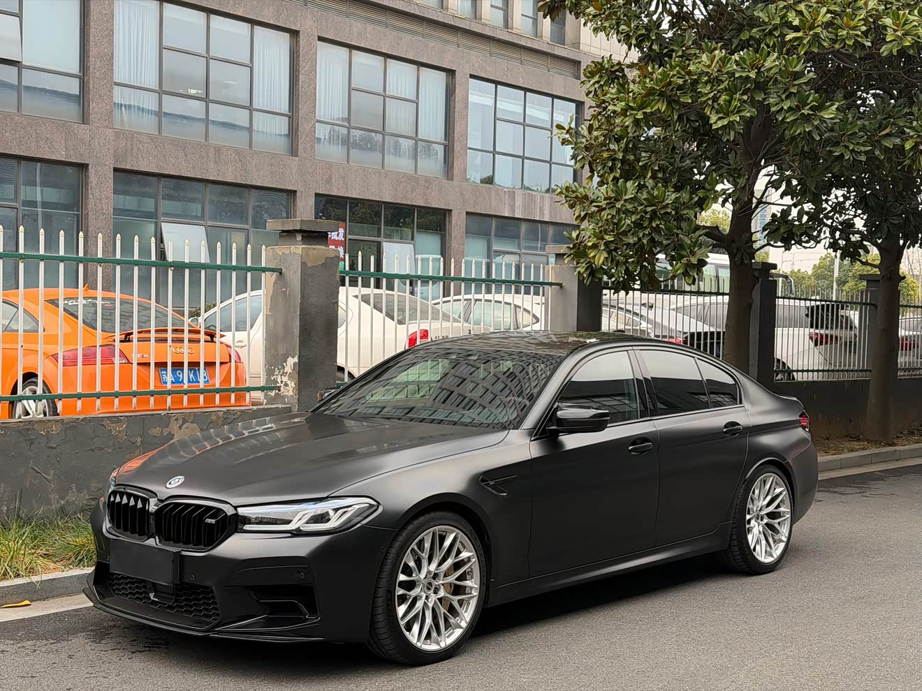 BMW M5 2019 car image 