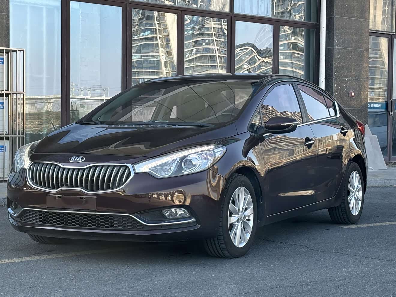 Kia K3 2015 Kia K3 2015 car image