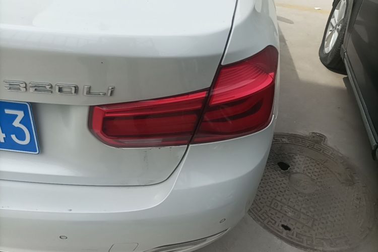 BMW 3 Series 2017 car image #8