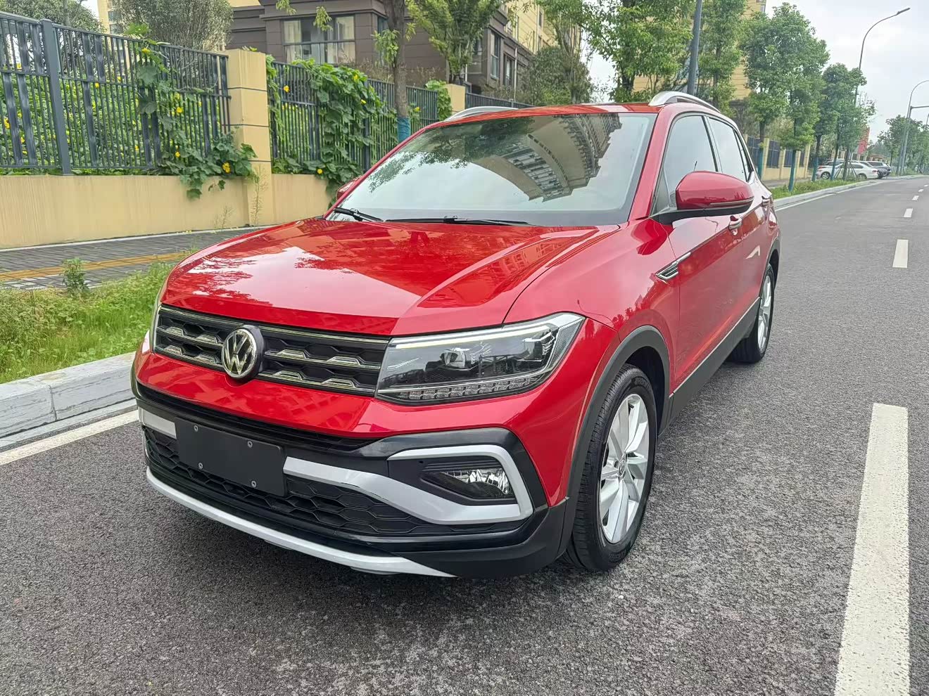 Volkswagen T-Cross 2019 car image 