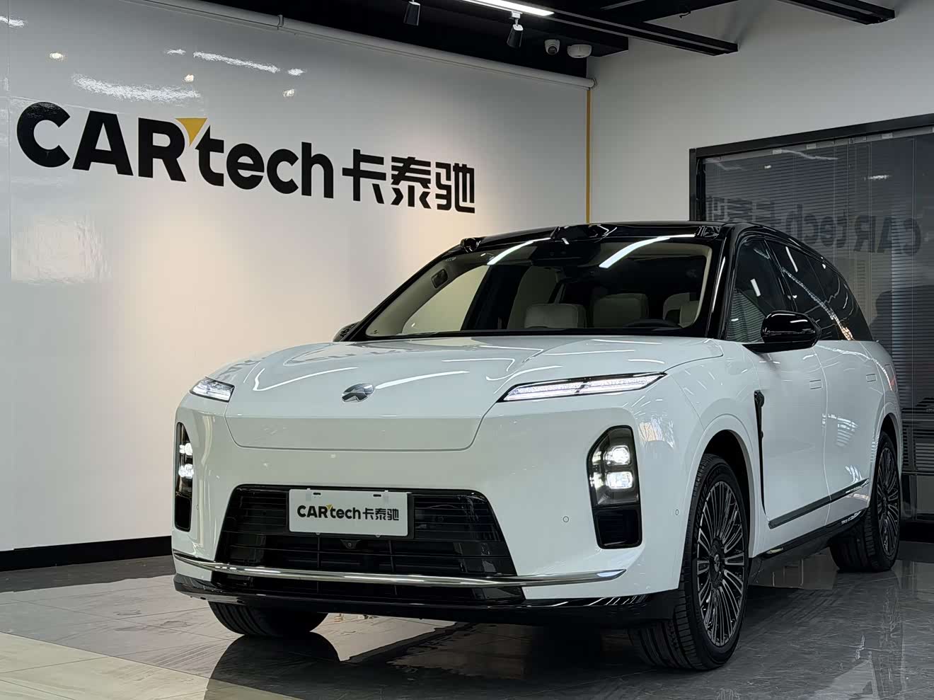 NIO ES8 2025 汽车图片 