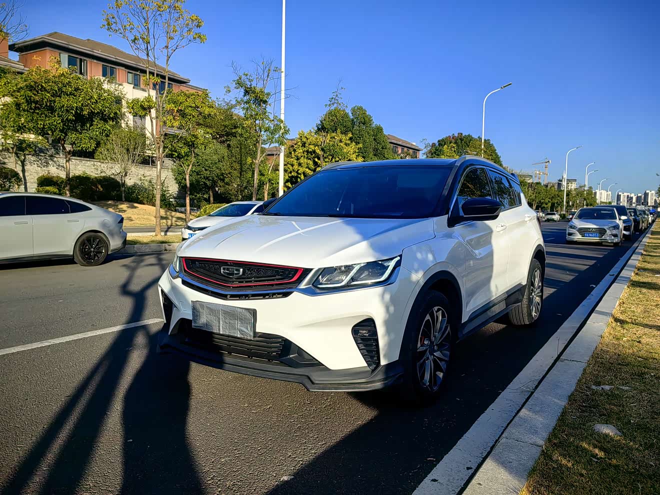GEELY Coolray 2019 GEELY Coolray 2019 car image