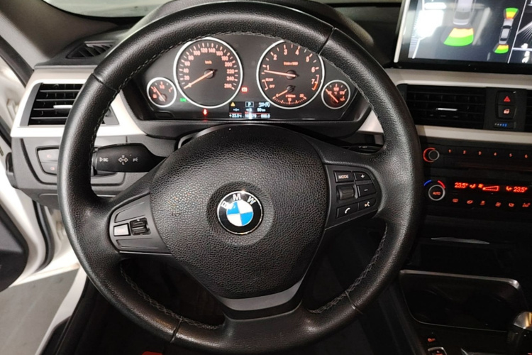 BMW 3 Series 2014 #15 BMW 3 Series 2014 car image #15